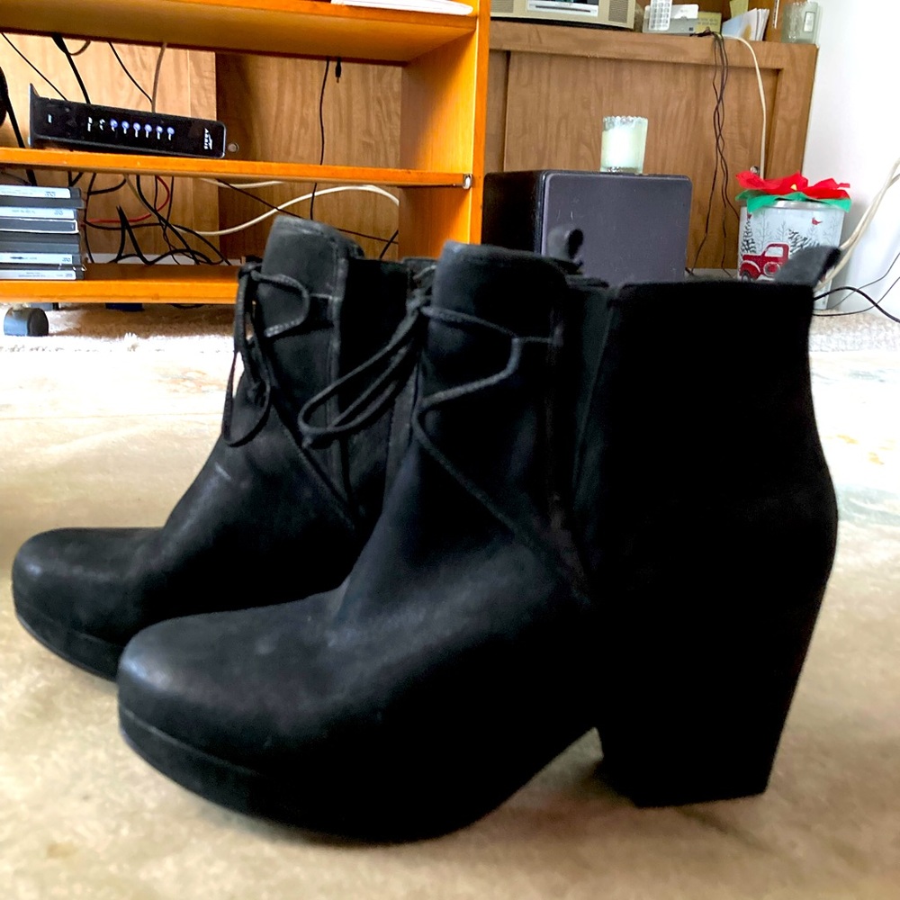 Black suede lace tie booties 9